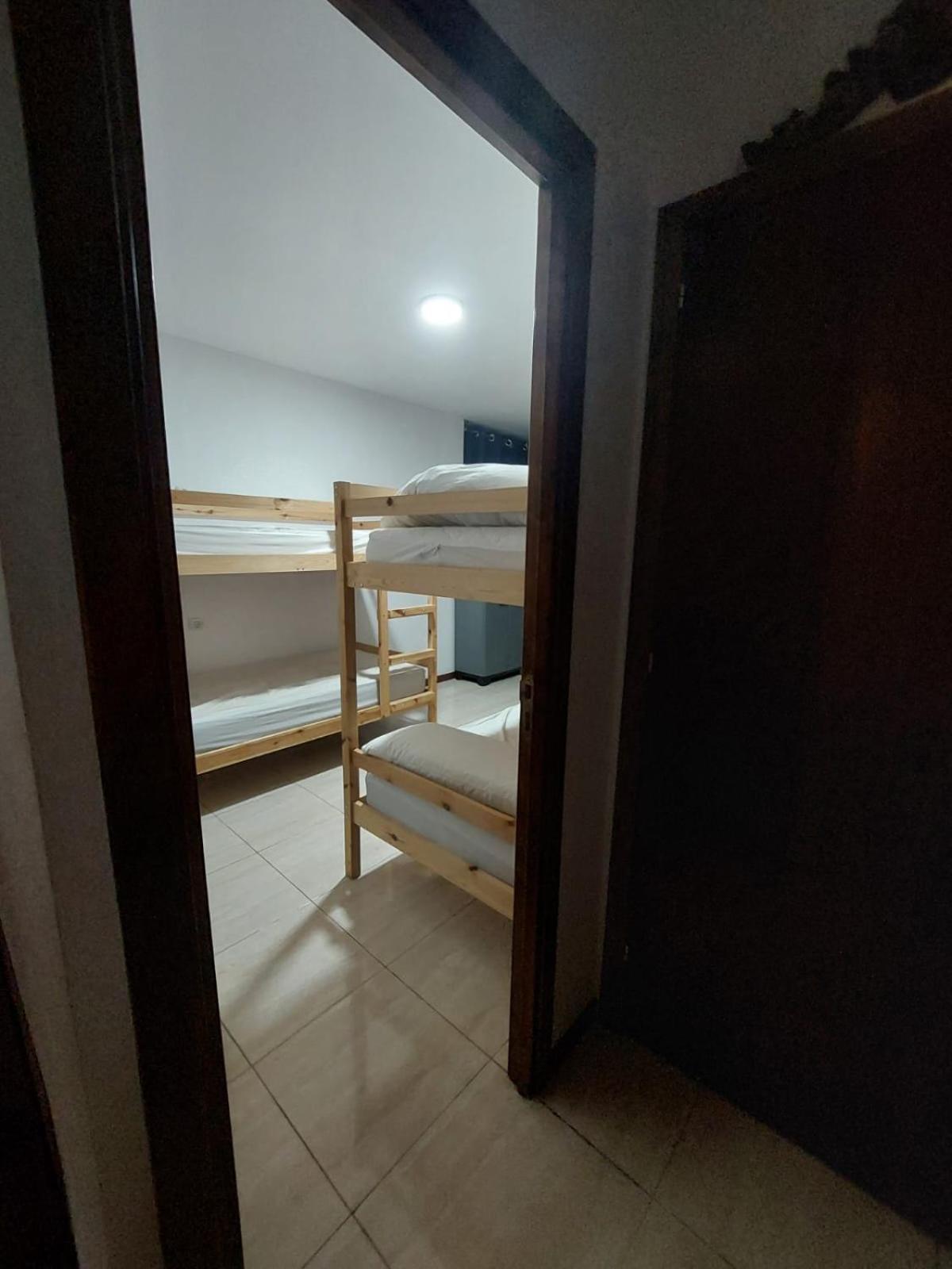 Albergue La Costana 奥维耶多 外观 照片
